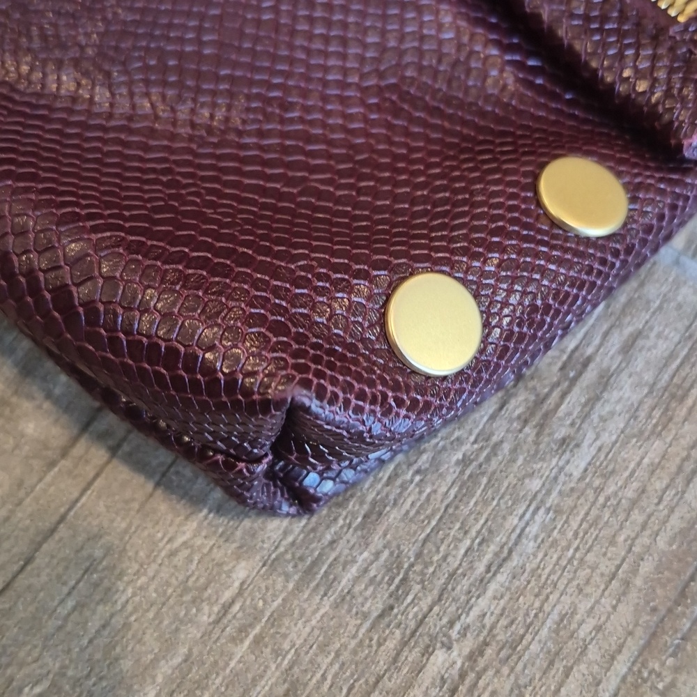 Rare Hammitt VIP Medium Bag Red Wine Burgundy Snake Brushed Gold Hardware - Picture 8 of 16